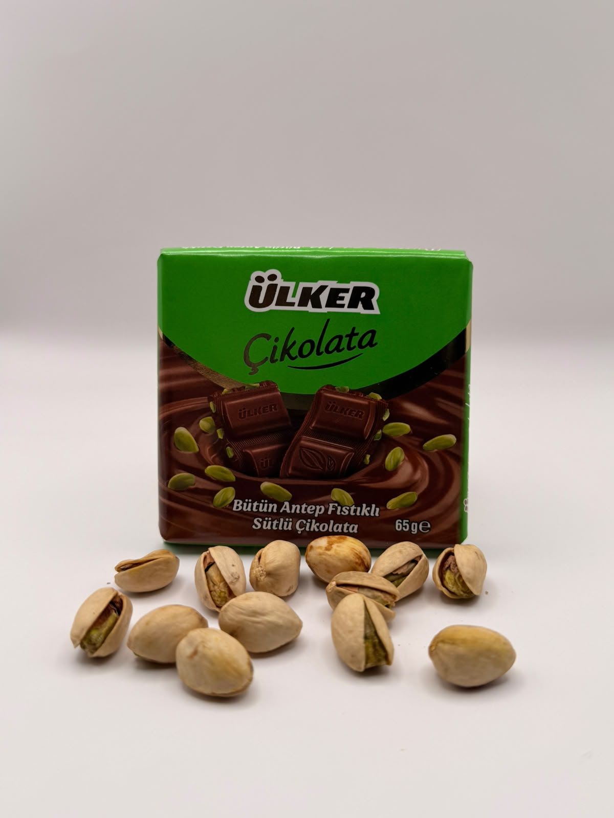 Barra de chocolate con leche Ulker con pistacho - 65g